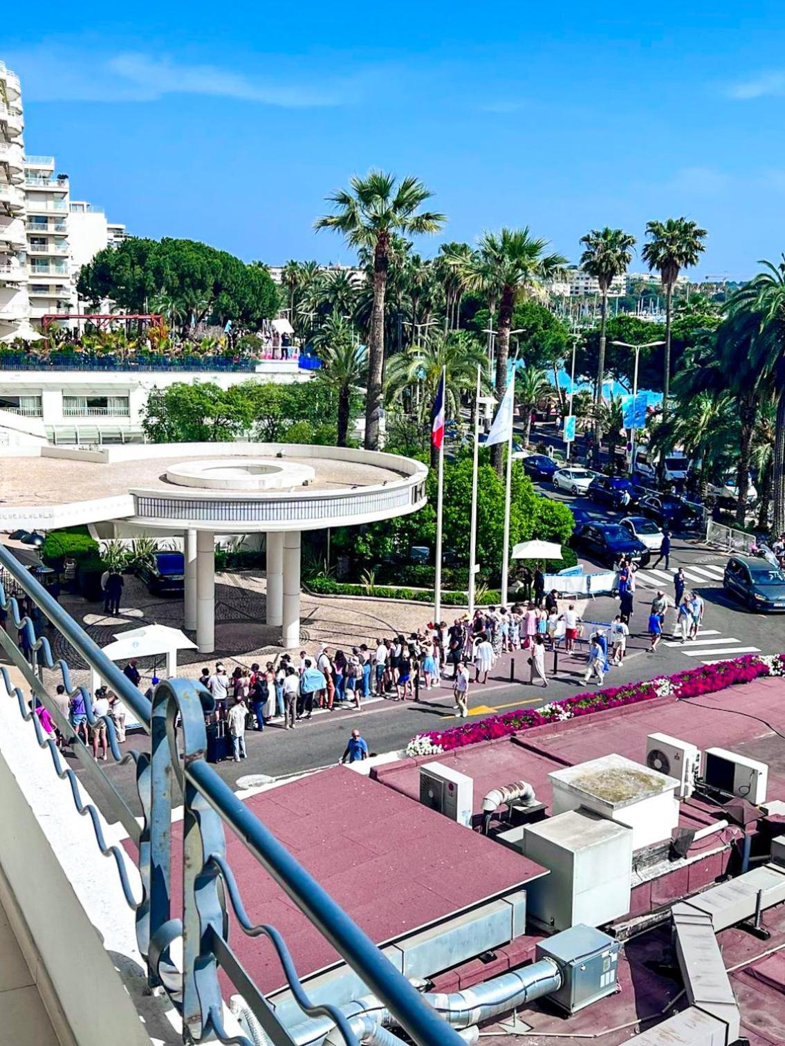 NEW Cannes Croisette Superbe 3P front de mer Extérieur photo
